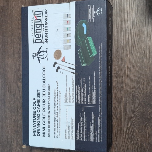 An Original Penguin Tabletop Mini Golf Drinking Game Set - Picture 2 of 6